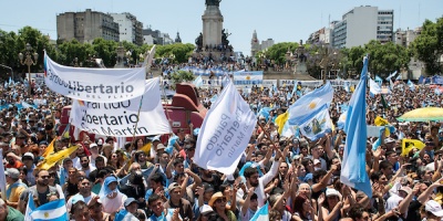 Gran expectativa en Argentina por las primeras medidas que tome el nuevo presidente Javier Milei