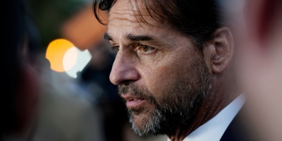 El presidente Lacalle Pou firm� el decreto reglamentario de los art�culos  cuestionados por Spotify y la empresa no se va