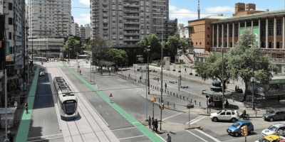 No se descarta que el Tren Tram circule por la avenida 18 de Julio a pesar de la ciclov�a