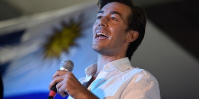 Sartori presenta proyecto de Reforma Constitucional para que lo j�venes puedan votar a partir de los 16 a�os