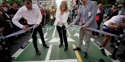Intendencia habilit� formalmente la nueva ciclov�a de 4 kil�metros que une el obelisco con Ciudad Vieja