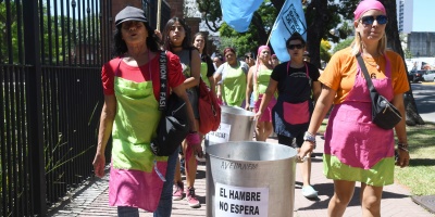 El Gobierno argentino amenaza con descontar el da a quienes se sumen a la huelga general del 24 de enero