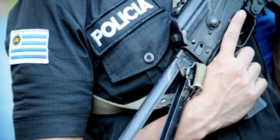 Un ni�o de 8 a�os fue asesinado y un hombre de 25 result� herido durante un ataque a balazos contra una casa