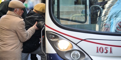 Aument� un 9,3% el monto m�nimo para acceder al 50% de descuento en los boletos para jubilados