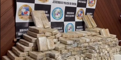 Detuvieron a dos paraguayos por ingresar 139 kg de marihuana prensada 