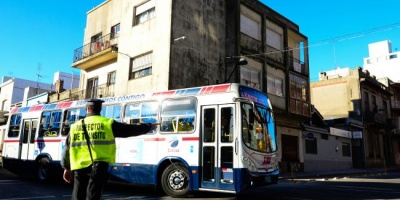 Hasta este s�bado estar� cortado el tr�nsito con desv�os de las l�neas de transporte por los desfiles de Carnaval y Escuelas de Samba