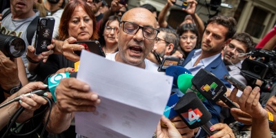 PIT-CNT se moviliz� frente a la embajada de Argentina en apoyo a sindicatos del vecino pa�s