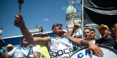 El acto de la CGTC en Argentina, culmin� con fuertes cr�ticas al Gobierno y advertencias a los legisladores