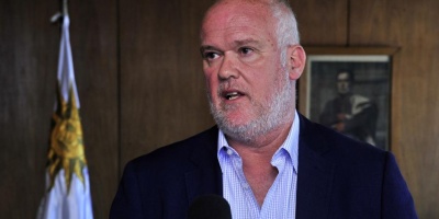 Uruguay y Argentina procuran profundizar el canal de acceso al puerto de Montevideo