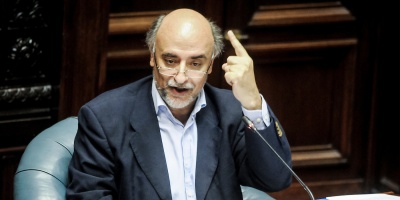 Mieres: en caso de que prospere el plebiscito del PIT-CNT ser�a �el colapso del Sistema de Seguridad Social uruguayo� 