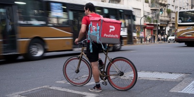 Para el senador Oscar Andrade, la empresa PedidosYa, no tiene ning�n argumento para los despidos