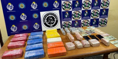 Dos perros de la Polic�a de Rivera colaboraron para incautar 26 de ladrillos de pasta base escondidos en un veh�culo paraguayo