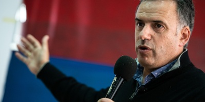 Yamand� Orsi present� su renuncia a la intendencia de Canelones para hacer campa�a pol�tica