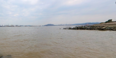 Al menos cinco muertos tras derrumbarse un puente en el sur de China