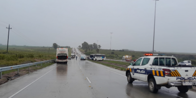 Dos personas resultaron lesionadas tras choque entre dos �mnibus