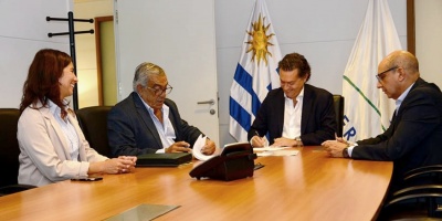 La Junta Nacional de Drogas y la Intendencia de R�o Negro firmaron un acuerdo de cooperaci�n que permitir� fortalecer el abordaje del uso problem�tico de drogas en el departamento