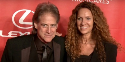 Muere Richard Lewis, actor recordado por Curb Your Enthusiasm, a los 76 aos