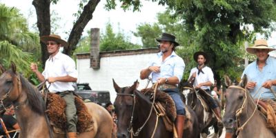 Lacalle Pou particip� en el desfile de la 37.� edici�n de la Fiesta de la Patria Gaucha