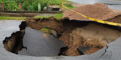 Se produjo un colapso del pavimento entre Av. Buschental y Av. del Canal, en San Jos de Carrasco