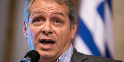 Sepa como ayudar a los damnificados por las inundaciones de Florida, con agua potable y enseres