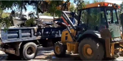 En Florida contin�an regresando a sus hogares las personas que se vieron afectadas por las inundaciones