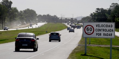 El mayor flujo vehicular "se espera para el jueves�, asegur� Polic�a Caminera 