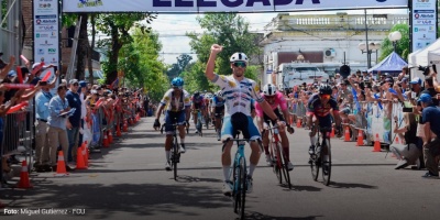 Leonel Rodr�guez gan� la quinta etapa de Rutas de Am�rica, que arrib� a Tacuaremb�