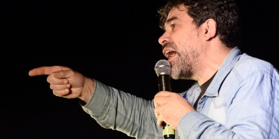 Andrade dijo que �el gobierno est� muy salpicado de cosas muy turbias� y rechaz� el retorno de Olmos a la banca