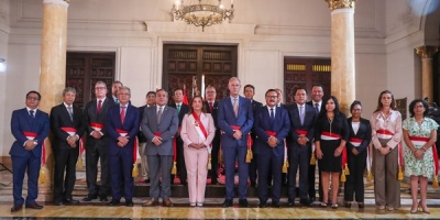 Boluarte renueva su gabinete y toma juramento a seis nuevos ministros en plena crisis por el 'caso Rolex'