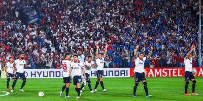 Nacional y River Plate de Argentina empataron 2-2 en el Gran Parque Central 