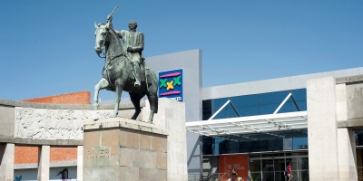 Internaron al hombre que intent� rapi�ar a una mujer en el shopping de Tres Cruces