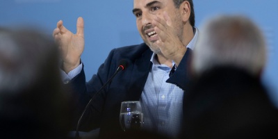 Ferreri alerta sobre una "tensi�n fiscal importante� si se aprueba reforma previsional