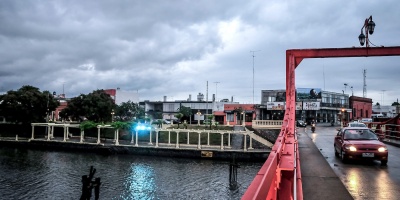 Grupos empresariales argentinos est�n directamente interesados en la licitaci�n del Hotel Casino de Carmelo