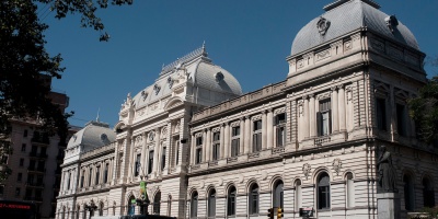 El senador Javier Garc�a dijo que la Udelar deber�a ser �la cuna de la libre expresi�n� y calific� como �una barbaridad� la suspensi�n del profesor jud�o