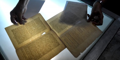 Biblioteca Nacional celebra su 208� aniversario con suelta de libros y presentaci�n de documentos hist�ricos