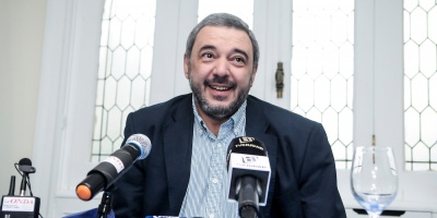 El senador del Frente Amplio Mario Bergara calific� de demag�gicas a las propuestas de campa�a de la precandidata nacionalista Laura Raffo