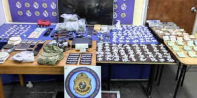 Incautaron drogas, armas, y municiones en allanamientos en Malv�n Norte