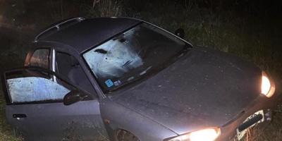 Polic�a Caminera recuper� veh�culo hurtado, y fueron detenidas tres personas 