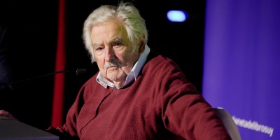 La campa�a electoral es como �una feria de propuestas macanudas�, pero la deuda social se salda con �recursos�, se�al� Mujica