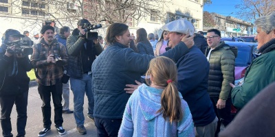 "Prefiero pasar a segunda fila porque los protagonistas son los precandidatos", se�al� Lacalle Pou