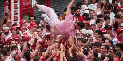 Arrancan los Sanfermines de 2024 con un multitudinario chupinazo