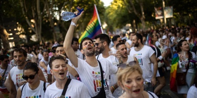 La marcha del Orgullo recorri� Madrid con ambiente festivo y presencia pol�tica