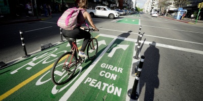 Se ha duplicado el n�mero de bicicletas que circulan por la Avenida 18 de Julio desde que se implement� la ciclov�a
