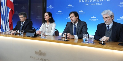 La ministra de Econom�a asegur� que se bajaron impuestos por 150 millones de d�lares lo que implica m�s dinero en los bolsillos de los uruguayos