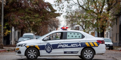 Investigan el hallazgo del cuerpo de una beb� en una conservadora en el barrio Casab�