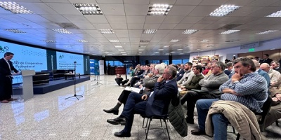 Candidatos a la Presidencia reciben planteos de las Cooperativas Agrarias Federadas