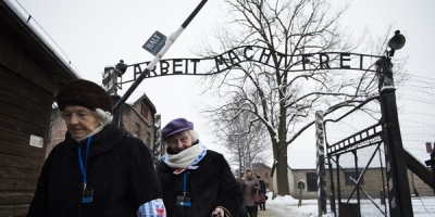 Sobrevivientes del Holocausto vuelven a Auschwitz
