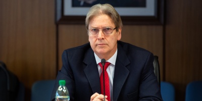 Diputado Colorado se refiri� a la retenci�n del avi�n con expresidentes rumbo a Venezuela y cuestion� al Frente Amplio