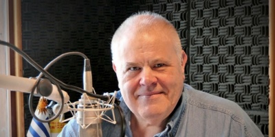 Falleci Henry Mullins, uno de los DJs y comunicadores ms destacados de la radiotelefona  uruguaya