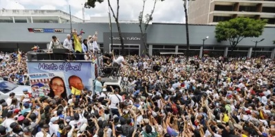 Nicol�s Maduro le pidi� a la justicia venezolana "que act�e contra Mar�a Corina Machado y Edmundo Gonz�lez Urrutia"